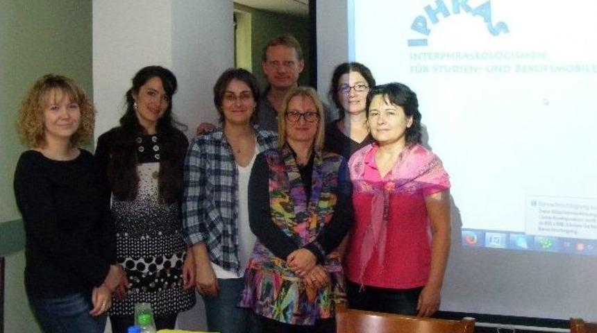 Yt&uuml;&rsquo;de &ldquo;&ccedil;okdilliliği Yaşamak&rdquo; Konferansı