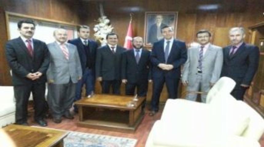 Vuslat Tiyatro Gurubundan Kaymakam Ke&ccedil;eli&rsquo;ye Ziyaret