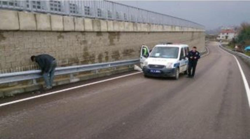 Bariyer &Ccedil;alışması Polisi Alarma Ge&ccedil;irdi