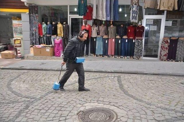 Niksar’da Su Şebekesinde Kayıp Kaçak Arandı 1