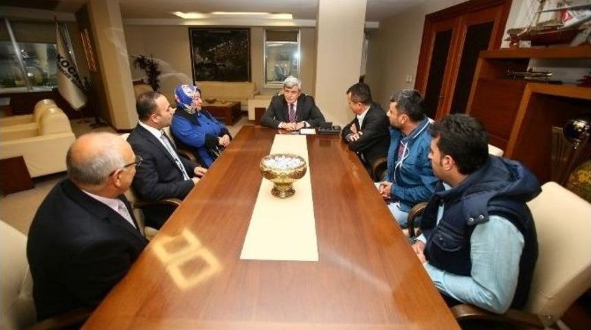 Kocaeli Siirtliler Derneği&rsquo;nden Başkan Karaosmanoğlu&rsquo;na Ziyaret