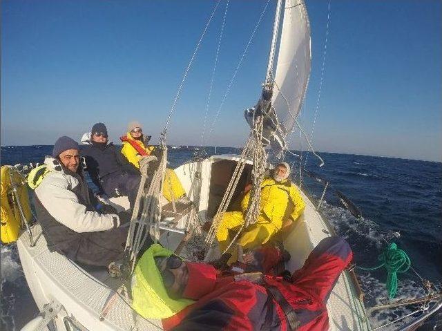 Yaşarlı Gen&ccedil;ler, Sakız&rsquo;dan 3 Kupayla D&ouml;nd&uuml; 1