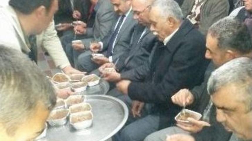 Kızık Mahallesi&rsquo;nde Aşure İkramı