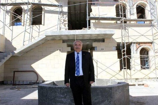 Adıyaman &Uuml;niversitesi Kabına Sığmıyor 1