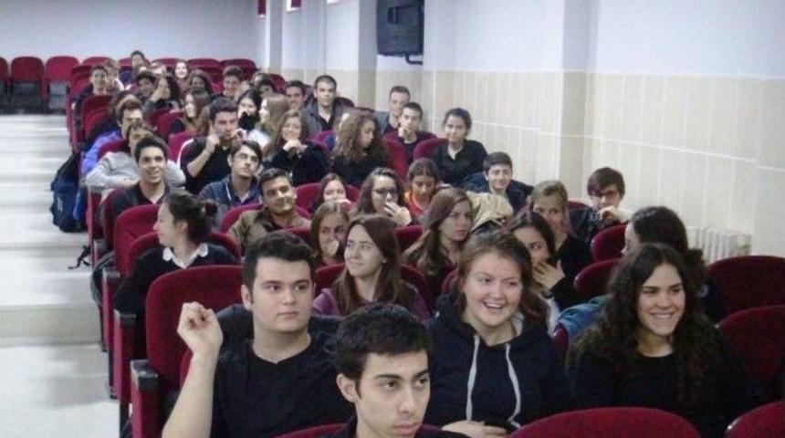 İstanbul Kemerburgaz &Uuml;niversitesi Tekirdağ&rsquo;da &Ouml;ğrencilerle Buluştu