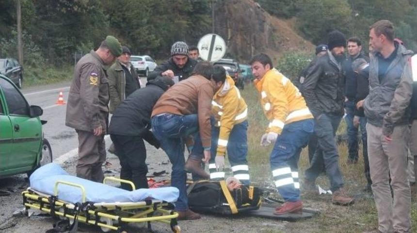 Trabzon&rsquo;da Trafik Kazası: 3 Yaralı