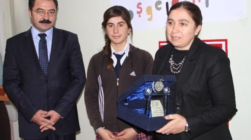 Kızılay&rsquo;dan Engelli &Ouml;ğrencilere Satran&ccedil; Sınıfı