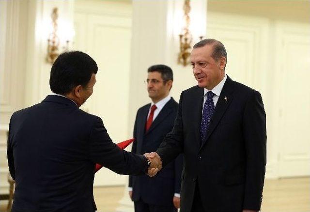 Cumhurbaşkanı Erdoğan, Kırgızistan Büyükelçisini Kabul Etti