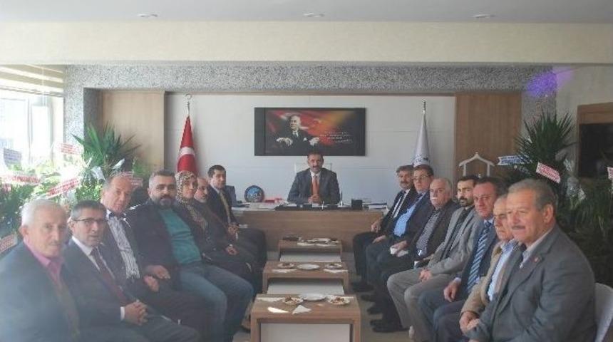 Ak Partililerden &Ccedil;elik&rsquo;e &lsquo;hayırlı Olsun&rsquo; Ziyareti