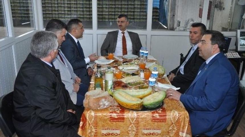 Vali Bektaş&rsquo;a Kırkağa&ccedil; Usul&uuml; Kahvaltı