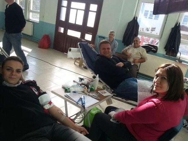 Myo &Ouml;ğrencilerinden Kan Bağışına Destek 1