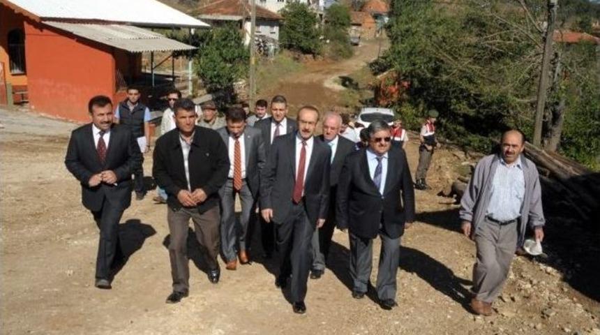 Uşak&rsquo;ta Hortumzedelere 50 Bin Tl Yardım