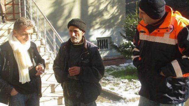 Kendisini Değil Aç Kalan Keçilerini Düşünmüş