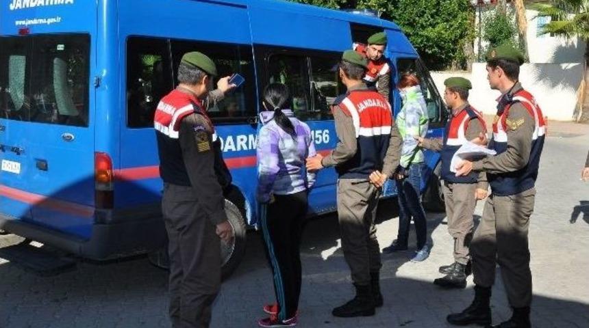 Manavgat&rsquo;ta Fuhuş Yaptığı Belirlenen D&ouml;rt Kadın Yakalandı