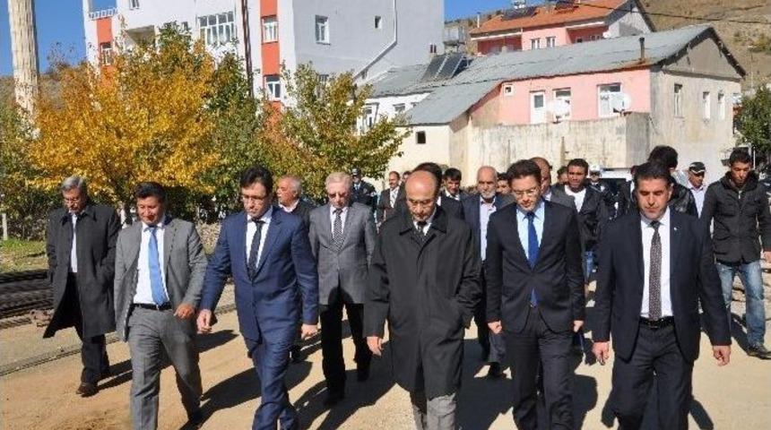 Vali Demirtaş, Sincik İl&ccedil;esini Ziyaret Etti