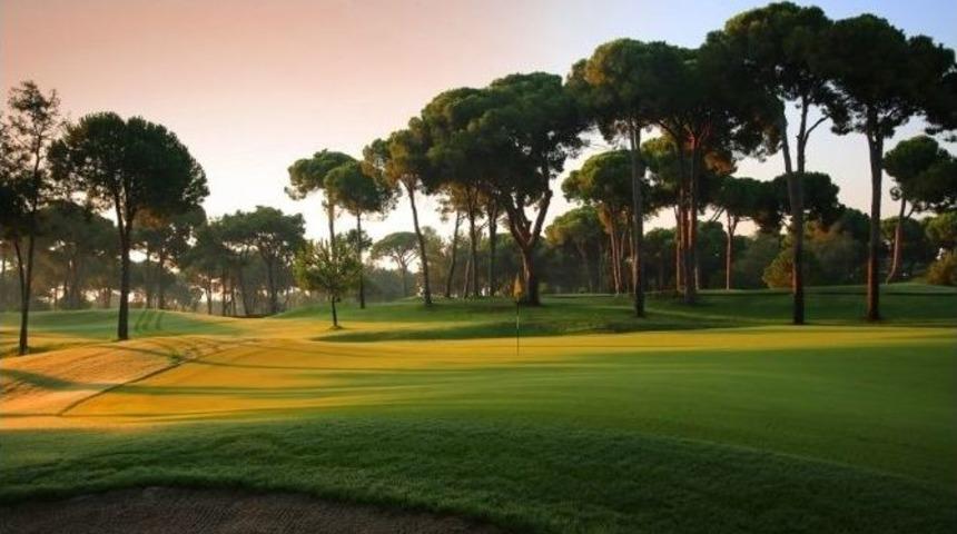 Efsane Futbolcular Antalya&rsquo;da Golf Sahasına İnecek