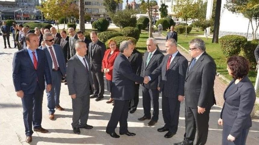 Vali B&uuml;y&uuml;k&rsquo;ten Ceyhan Kaymakamı &Uuml;nl&uuml;soy&rsquo;a Ziyaret