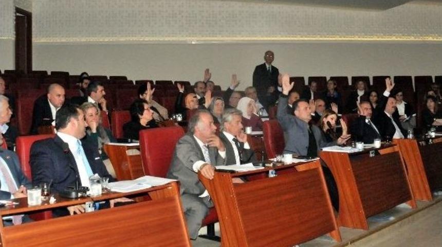 Yalova Belediye Meclisi&rsquo;nde Su Zammı Tartışması