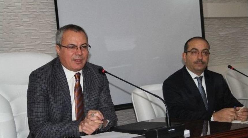 Vali Deniz, Okul M&uuml;d&uuml;rleri İle Bir Araya Geldi