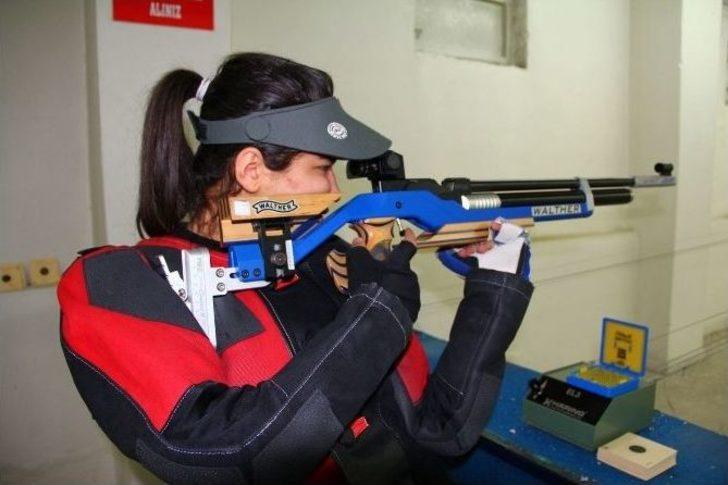 Erzincan Atıcılıkta Kübra Nur Altınbilek İle Şampiyon Oldu G5