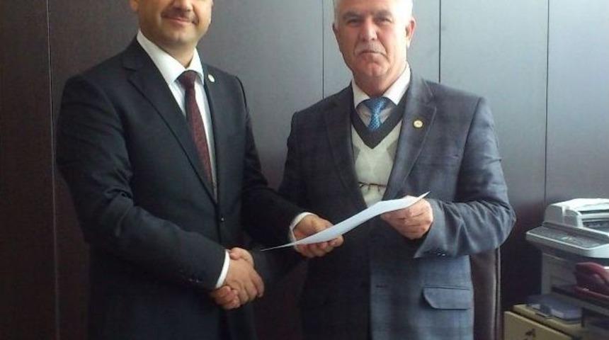 Eğitim Bir Sen Şube Başkanlığı&rsquo;na Se&ccedil;ilen Şen Mazbatasını Aldı