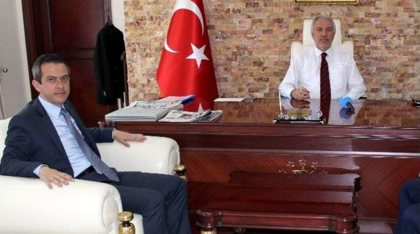 K&uuml;tahya İl Hakem Kurulu Başkanı&rsquo;ndan Sara&ccedil;oğlu Ve &Ouml;zdoğan&rsquo;a Teşekk&uuml;r