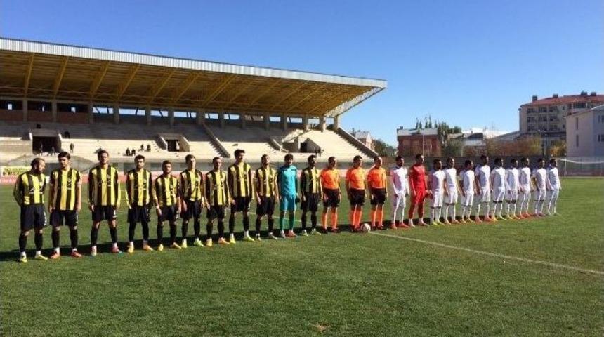 Ziraat T&uuml;rkiye Kupasında Bayburt Grup &Ouml;zel İdarespor Gruplara Kaldı
