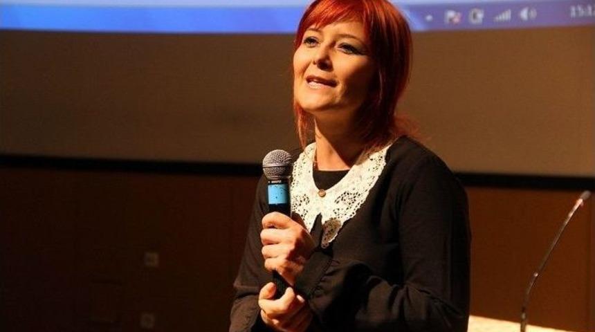 C&uuml;&rsquo;de &lsquo;erteleme Nedir&rsquo; Adlı Konferans D&uuml;zelendi