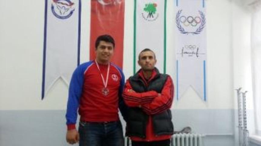 T&uuml;rkiye Halter Şampiyonası&rsquo;nda Mamak Başarısı