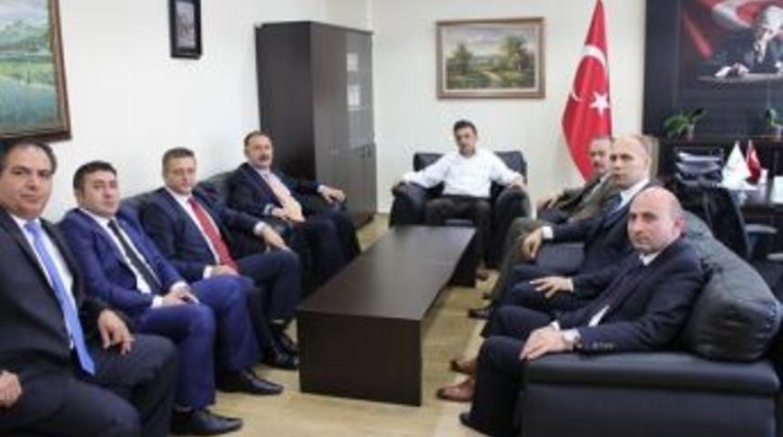 Mehmet &Ouml;z, Genel Sekreter Uyanık&rsquo;ı Ziyaret Etti