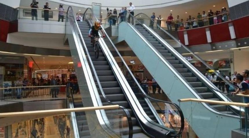 Ekstrem Bisiklet Yarışları T&uuml;rkiye&rsquo;de İlk Kez Yapıldı