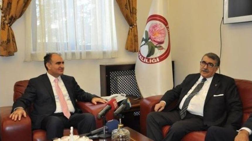 Aksu&rsquo;dan Vali &Ouml;zkan&rsquo;a Ziyaret