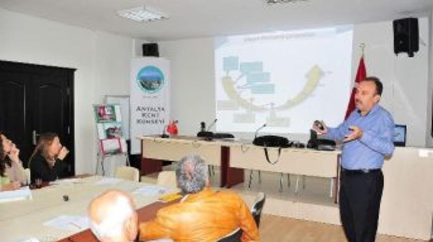 Antalya&rsquo;da "şehircilik Sorunları Ve &Ccedil;&ouml;z&uuml;m &Ouml;nerileri" Toplantısı