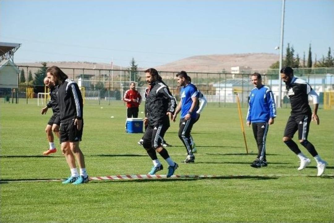 Gaziantep B&uuml;y&uuml;kşehir Belediyespor, Osmanlıspor Ma&ccedil;ına İddialı Hazırlanıyor