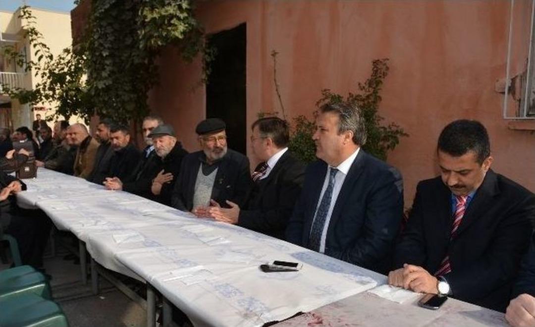 Başkan &Ccedil;er&ccedil;i Alevi Vatandaşların Sofrasına Konuk Oldu