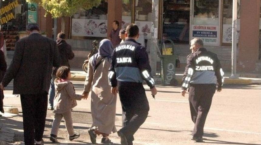 Zabıta Ekipleri Dilenci Avında