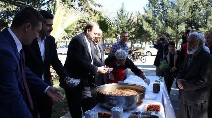 Dicle Elektrik&rsquo;ten 2 Bin Kişiye Aşure İkramı