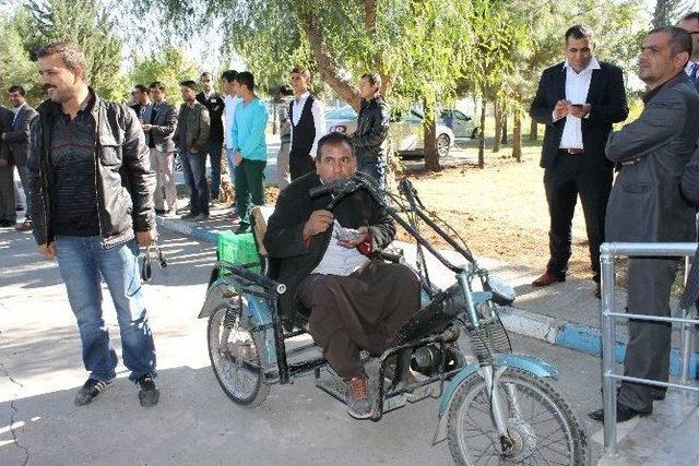 Dicle Elektrik’ten 2 Bin Kişiye Aşure İkramı