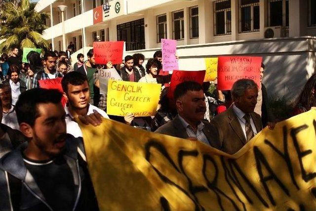 Y&ouml;k, Adana&rsquo;da Protesto Edildi 1
