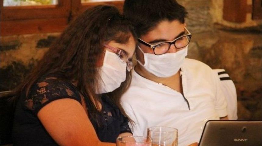 Yeni Organlarıyla Y&uuml;zleri G&uuml;l&uuml;yor