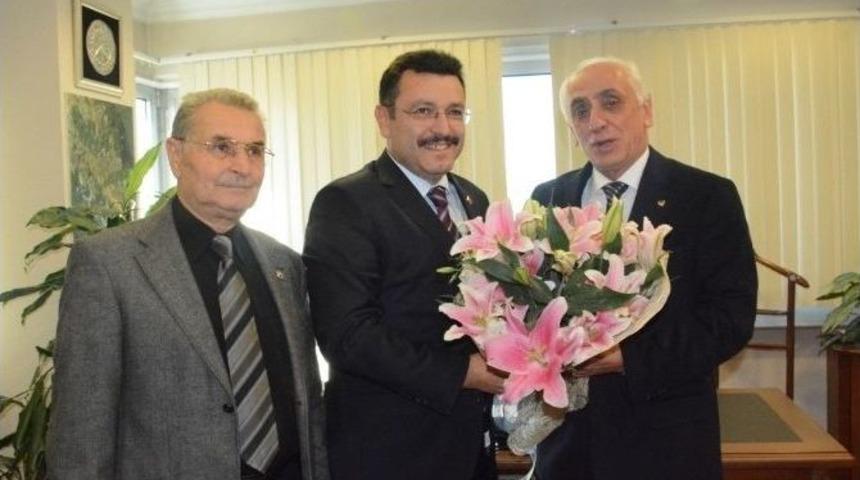 Başkan Gen&ccedil;&rsquo;ten Şadan Eren&rsquo;e &ldquo;hayırlı Olsun&rdquo; Ziyareti