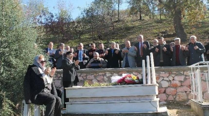 15 Senedir Mezarı Başında Anılıyor