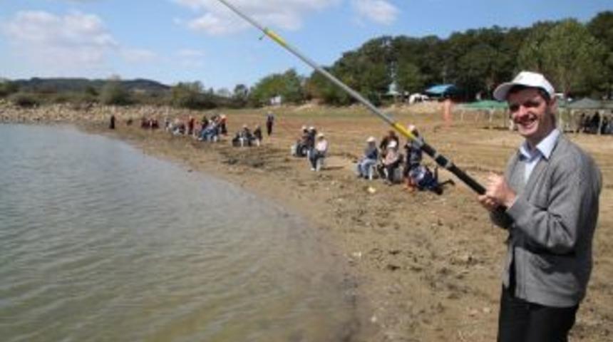 Engelliler Balık Tutacak