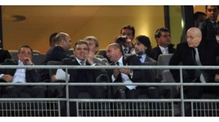 Abdullah G&uuml;l&rsquo;den Beşiktaş&rsquo;a Tebrik