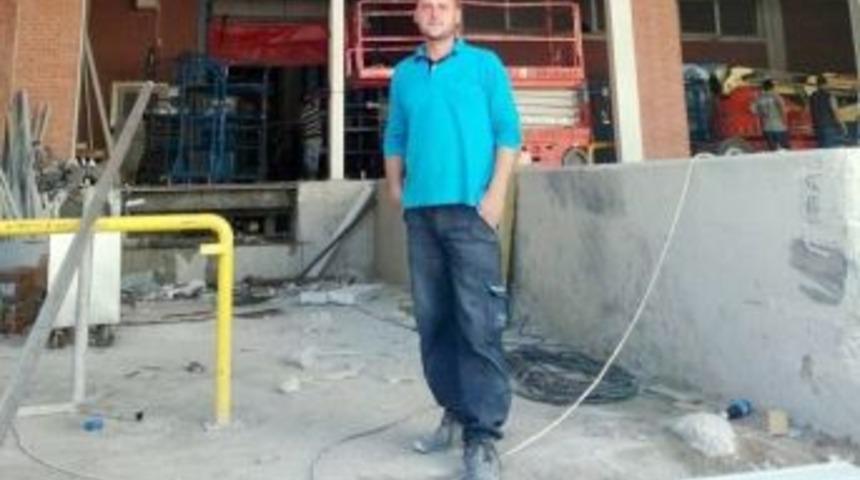 Ecel Gurbette Yakaladı