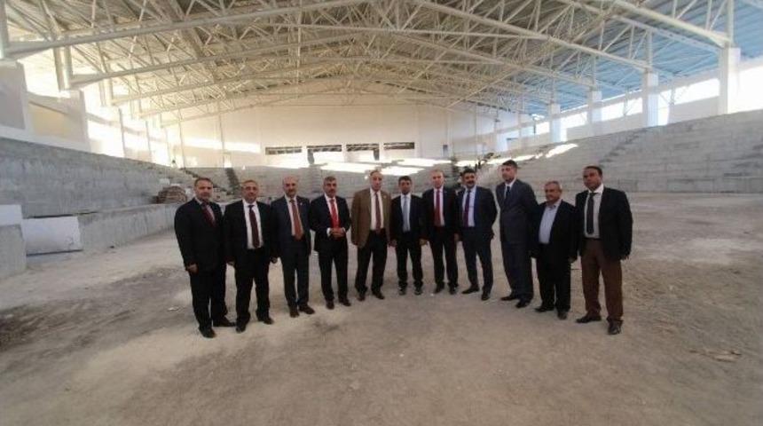 Milletvekilleri Spor Tesislerinde İncelemelerde Bulundu