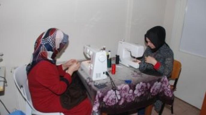 İzmek, Herkese Hitap Ediyor