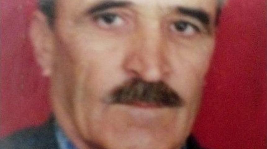 Trakt&ouml;rden D&uuml;şen Adam Hayatını Kaybetti