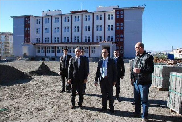 Vali Demirtaş, "eğitim Vazge&ccedil;ilmezimizdir" 1