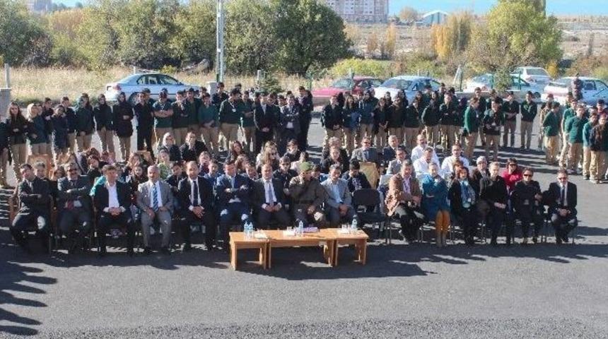 Romen &Ouml;ğrenciler, Beyşehir&rsquo;de Aşure Yedi